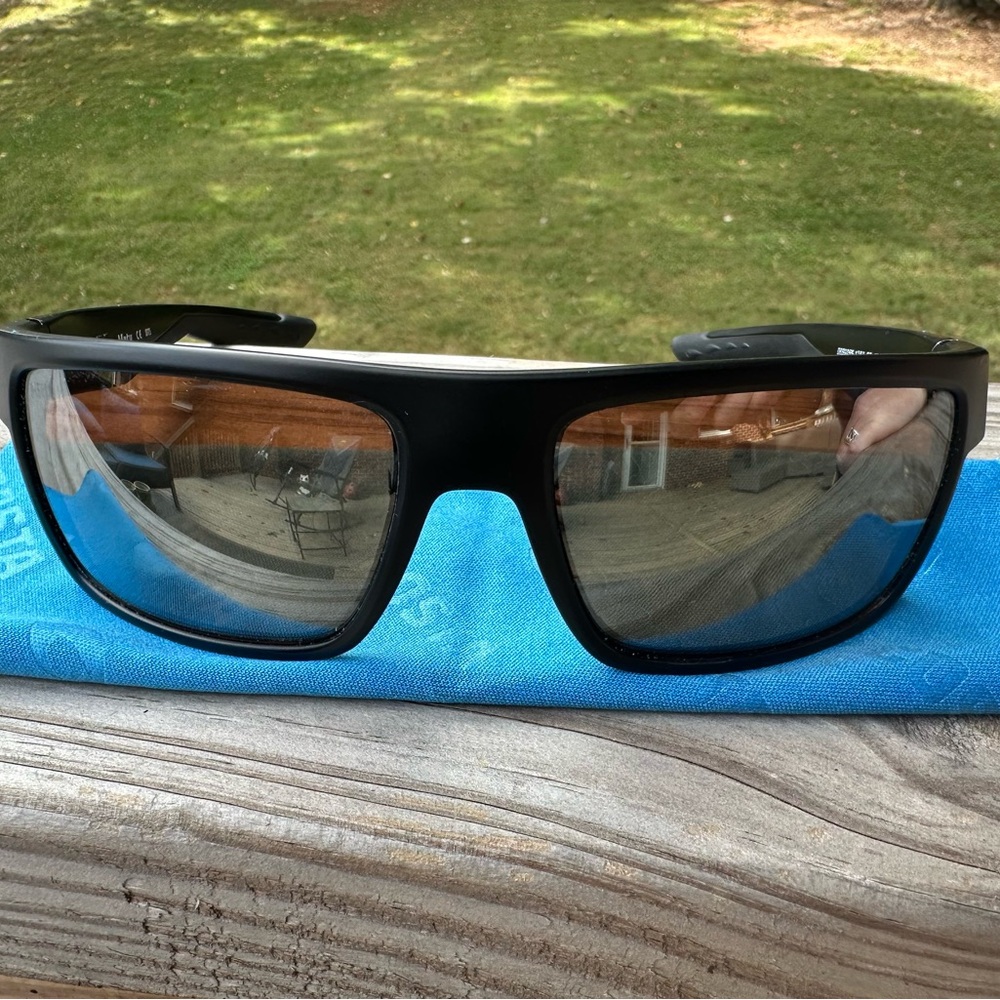 Costa Del Mar Motu 580g Polarized
